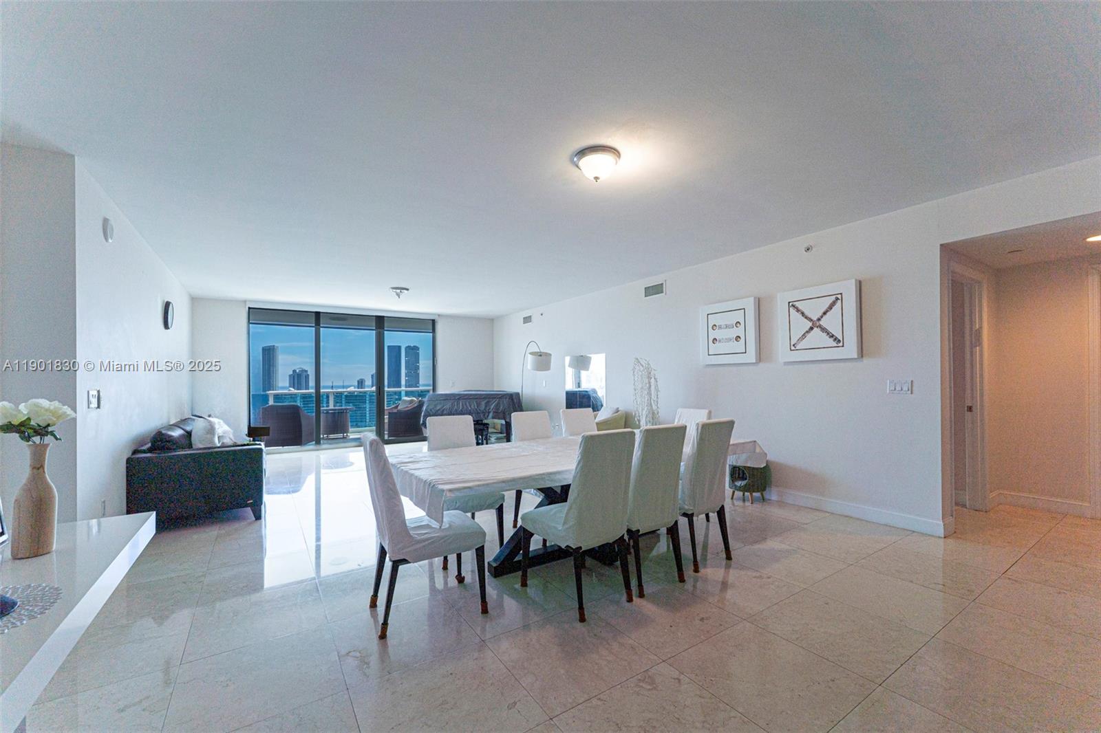 3301 NE 183rd St #2405, Aventura FL 33160