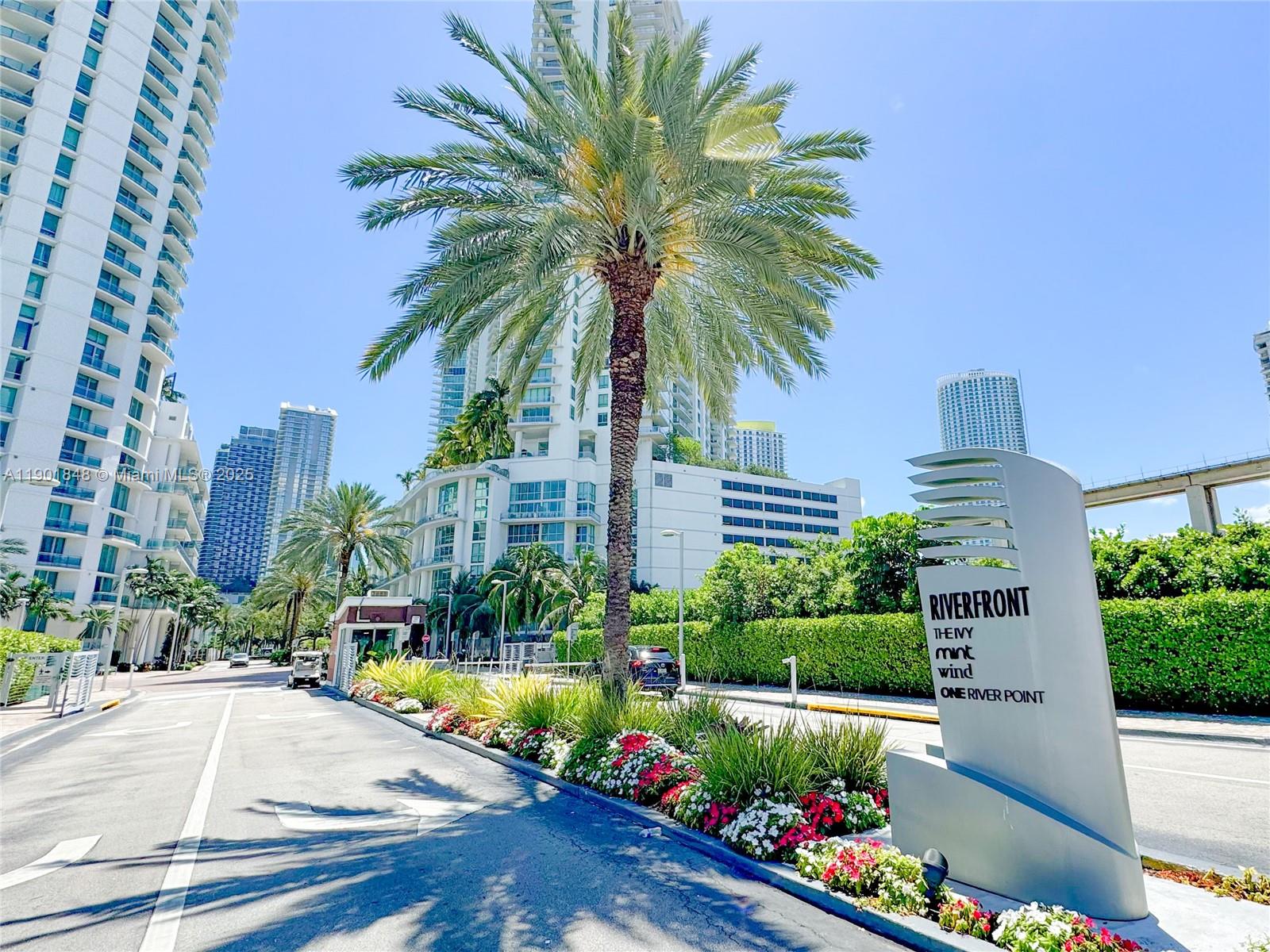 90 SW 3rd St #2401, Miami FL 33130