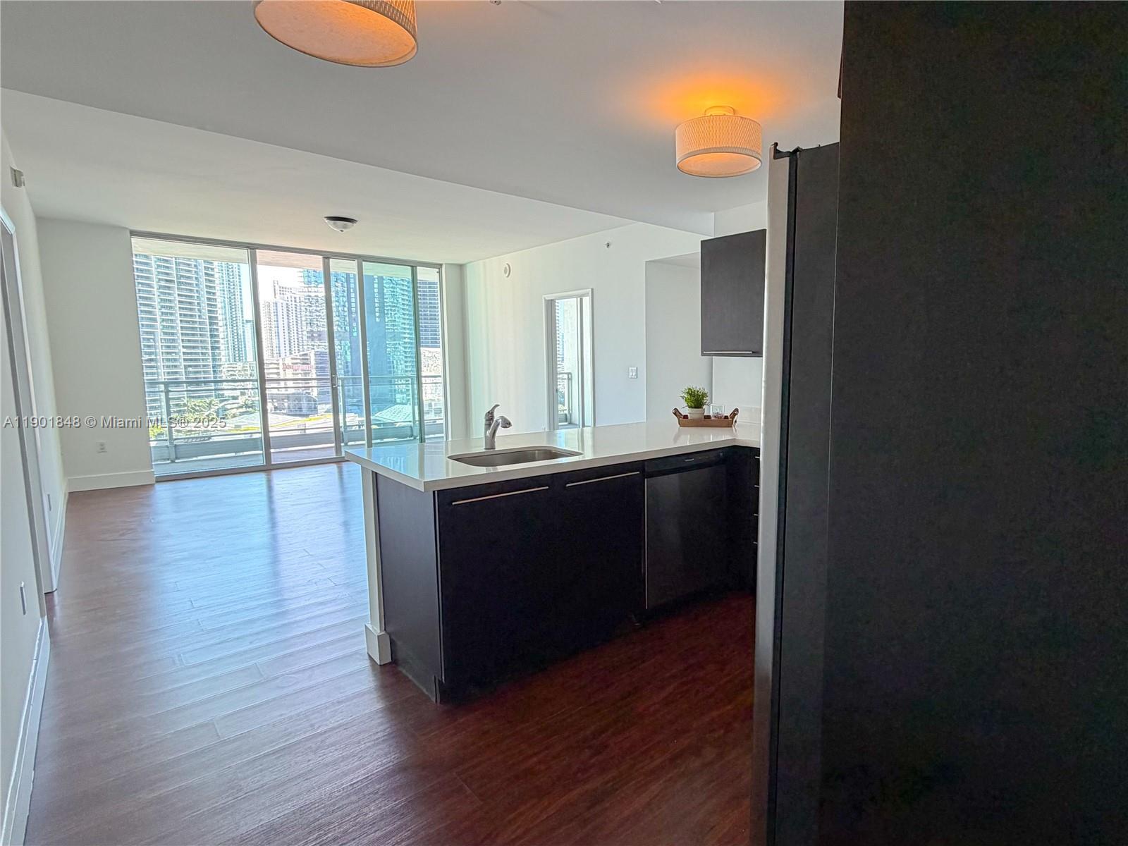 90 SW 3rd St #2401, Miami FL 33130