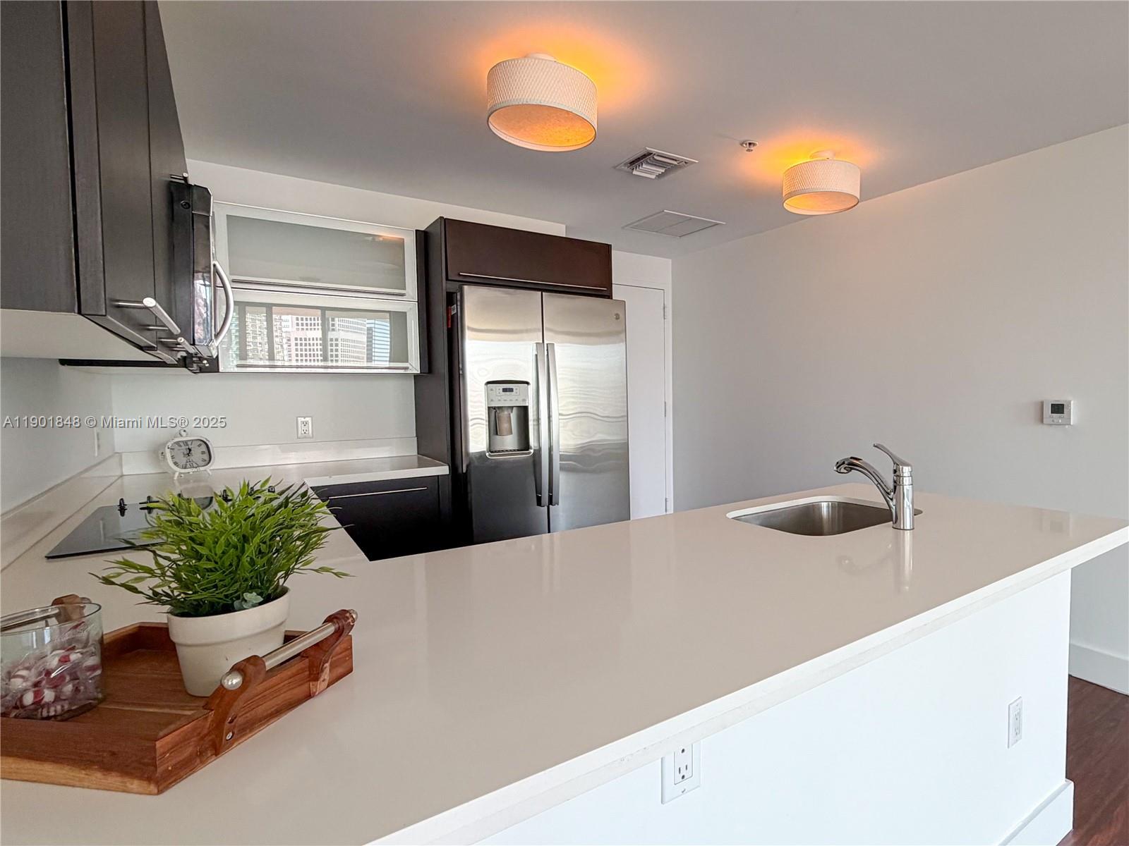 90 SW 3rd St #2401, Miami FL 33130