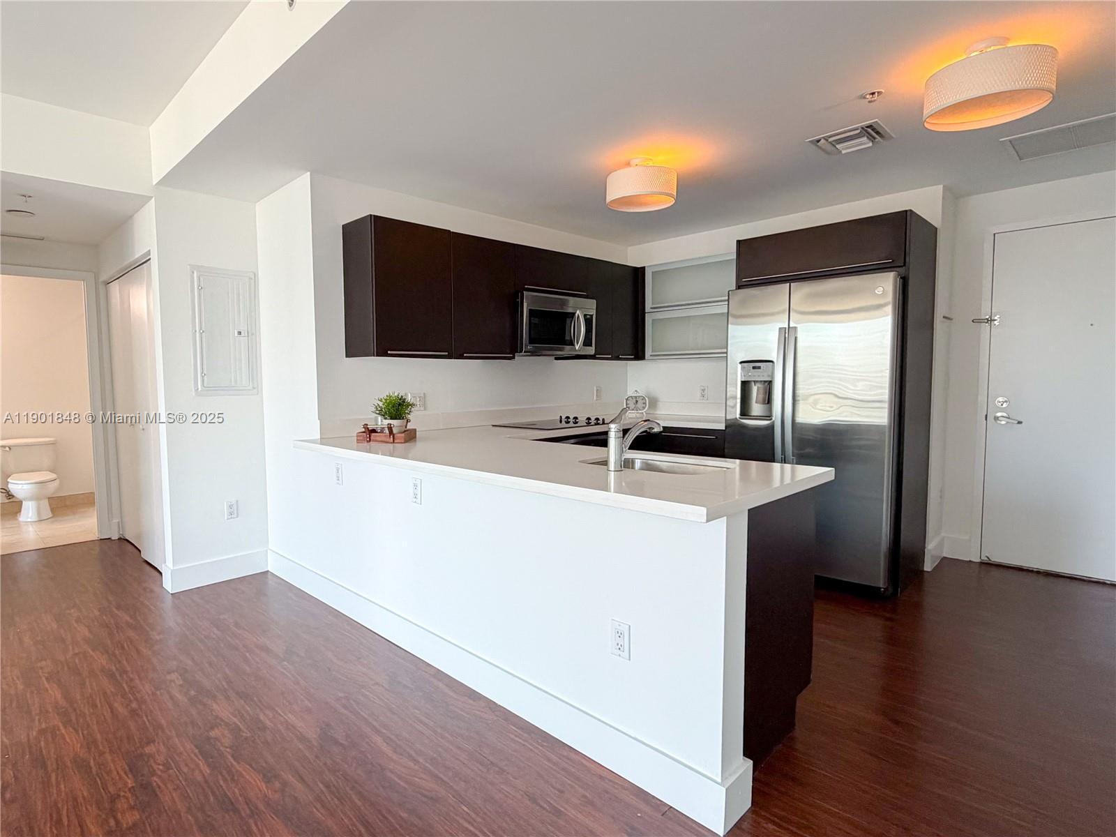 90 SW 3rd St #2401, Miami FL 33130