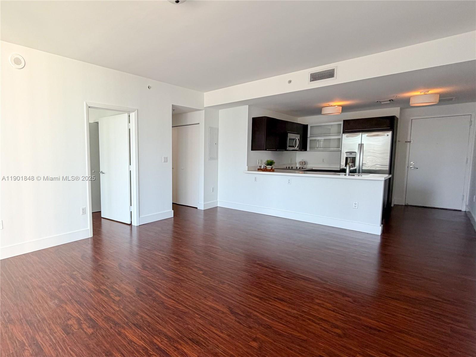90 SW 3rd St #2401, Miami FL 33130