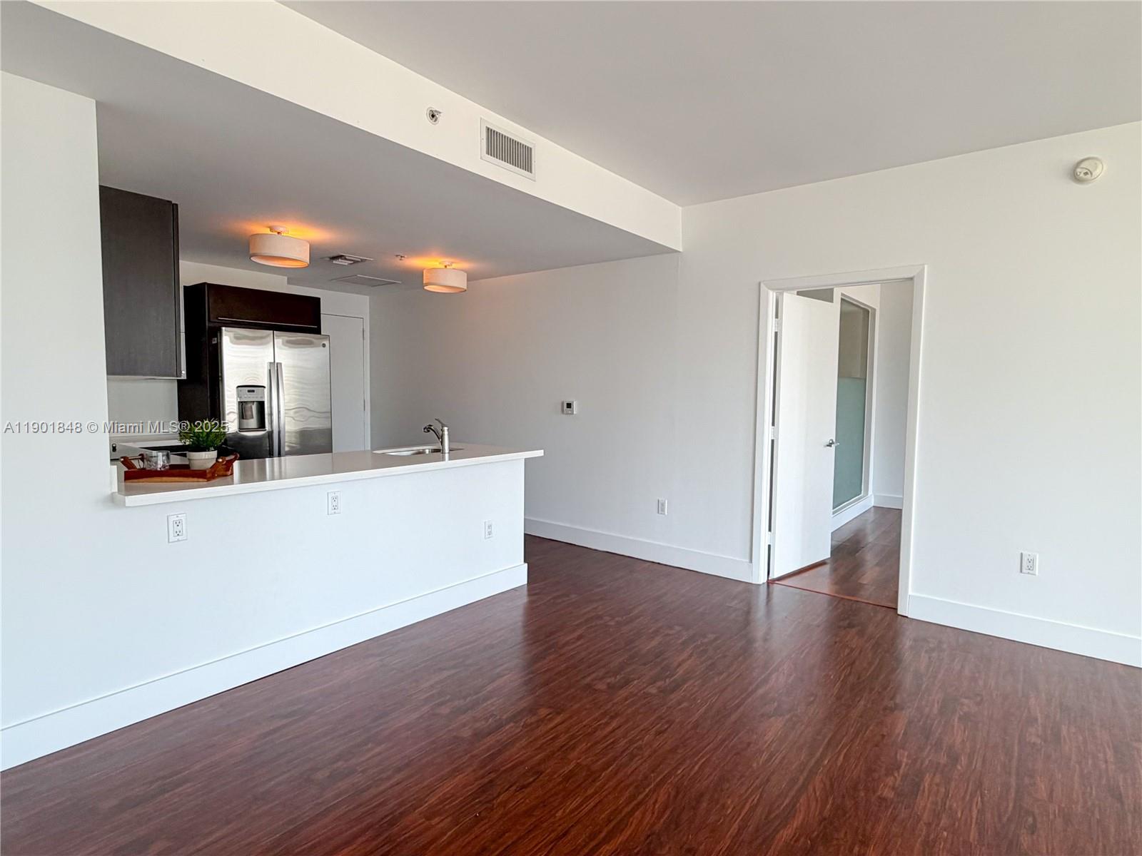 90 SW 3rd St #2401, Miami FL 33130