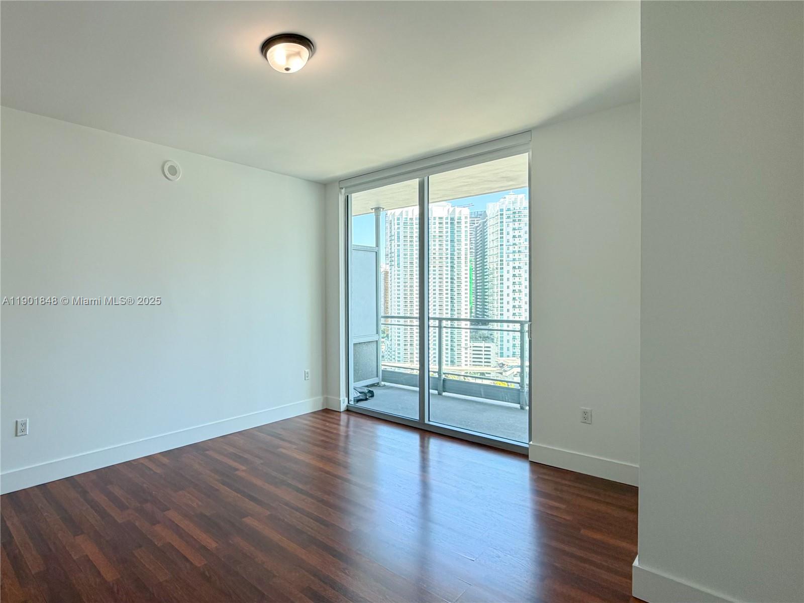 90 SW 3rd St #2401, Miami FL 33130