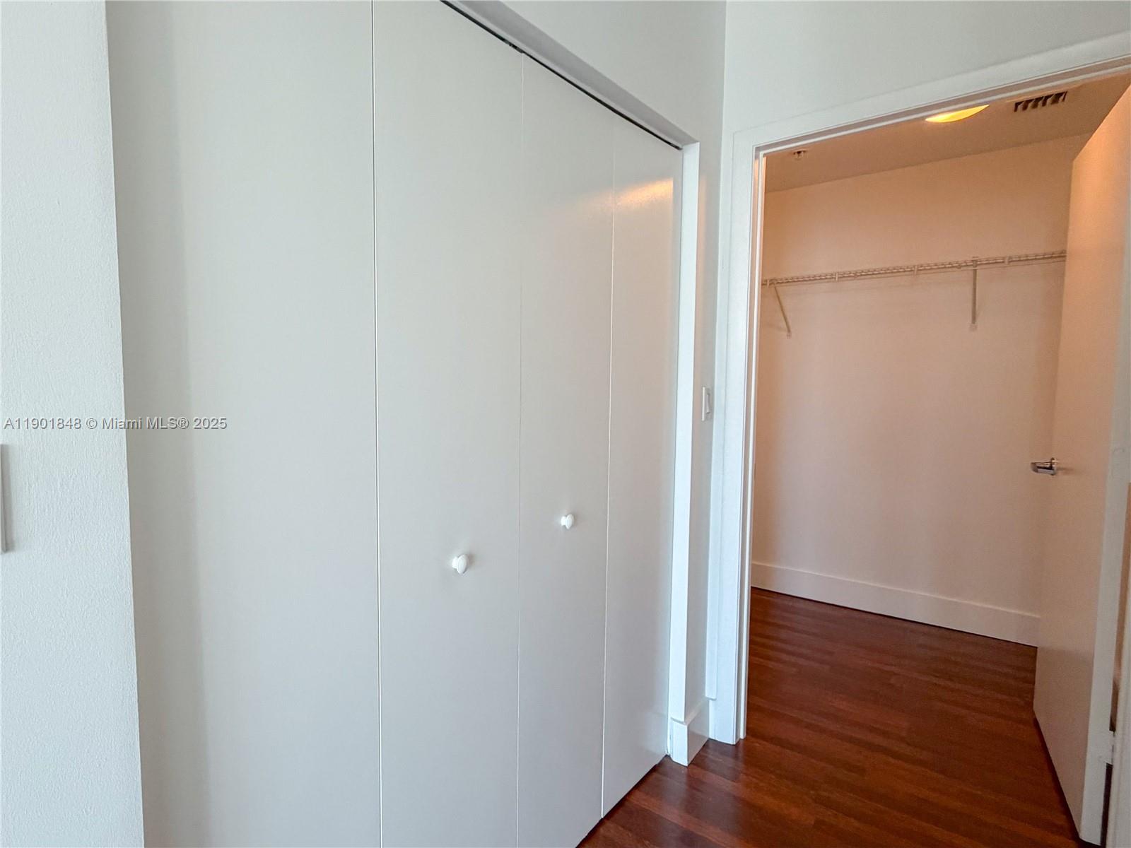 90 SW 3rd St #2401, Miami FL 33130