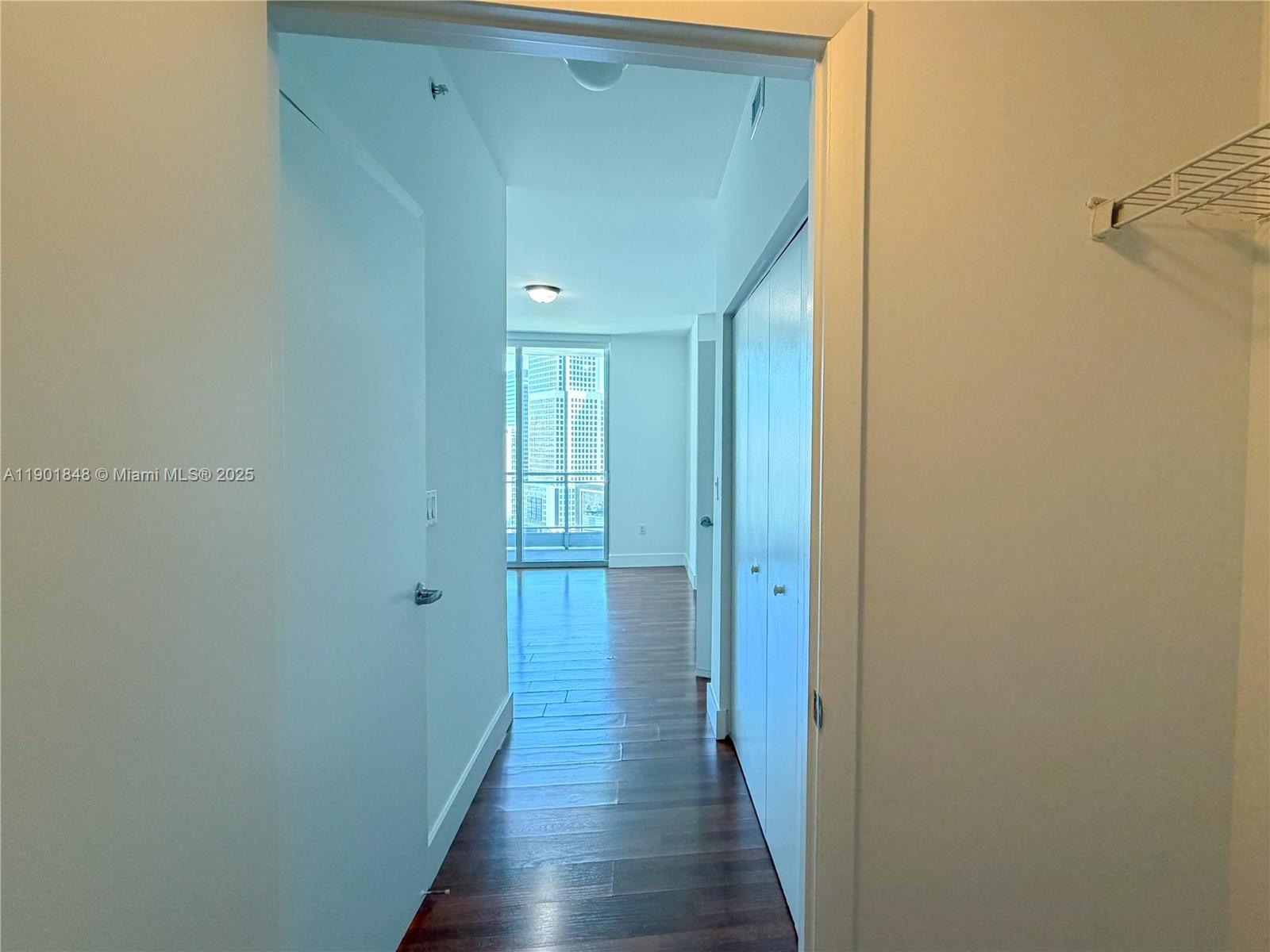 90 SW 3rd St #2401, Miami FL 33130