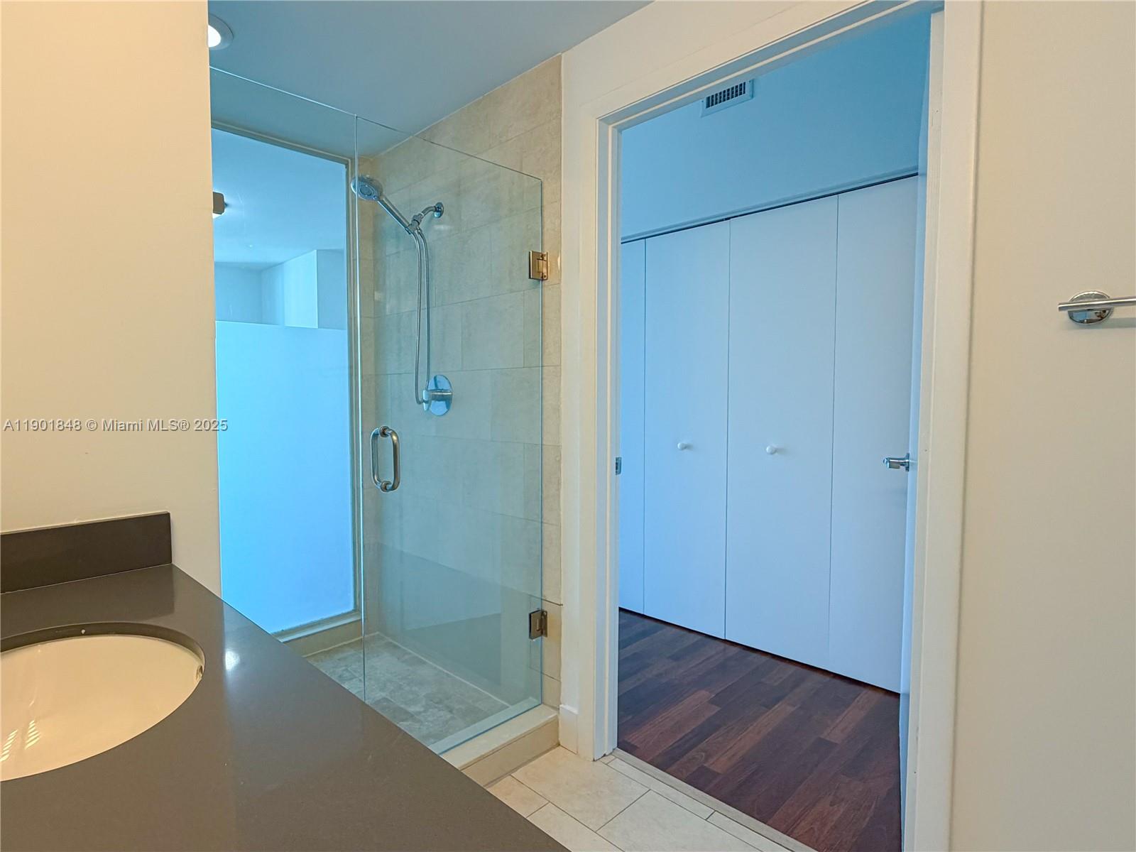 90 SW 3rd St #2401, Miami FL 33130