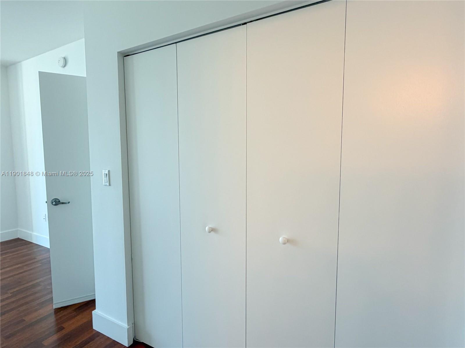 90 SW 3rd St #2401, Miami FL 33130