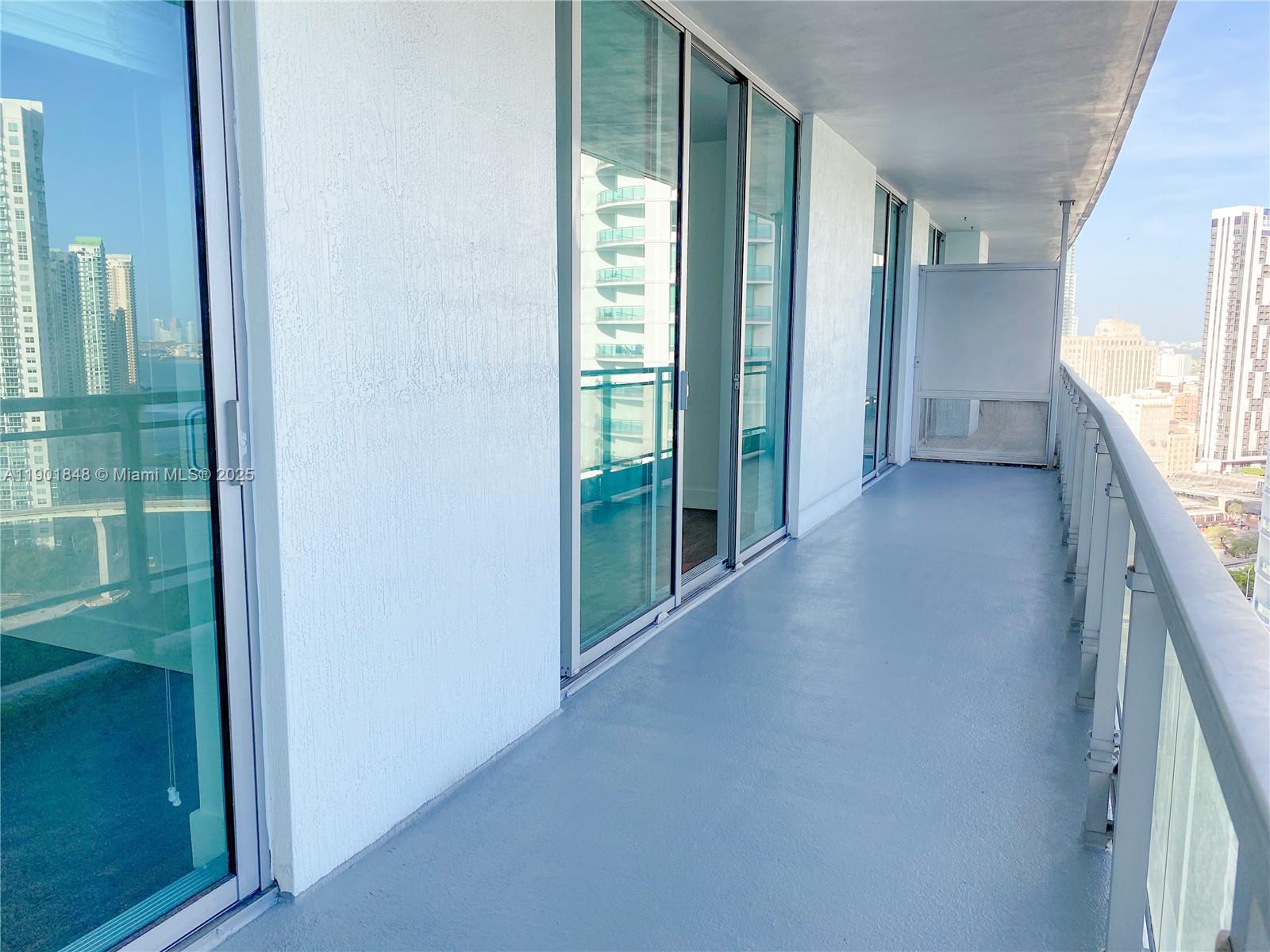 90 SW 3rd St #2401, Miami FL 33130