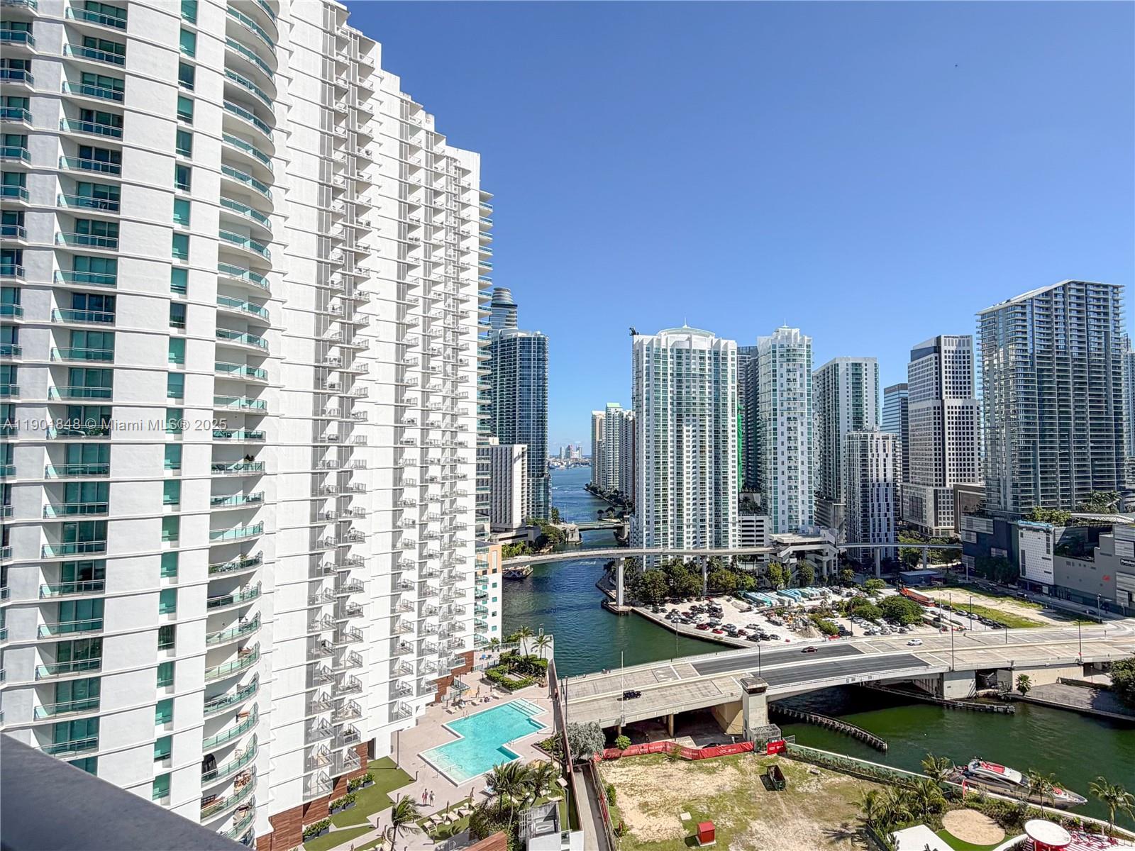 90 SW 3rd St #2401, Miami FL 33130