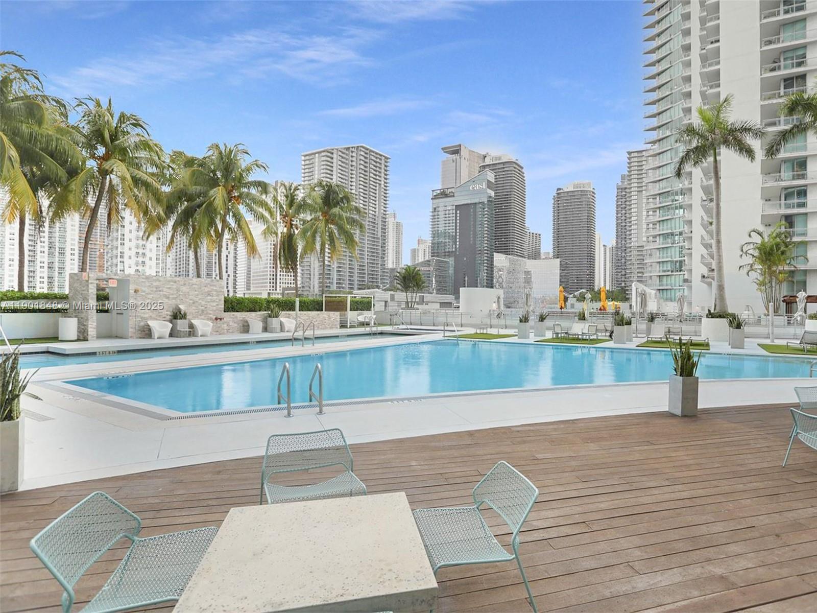 90 SW 3rd St #2401, Miami FL 33130
