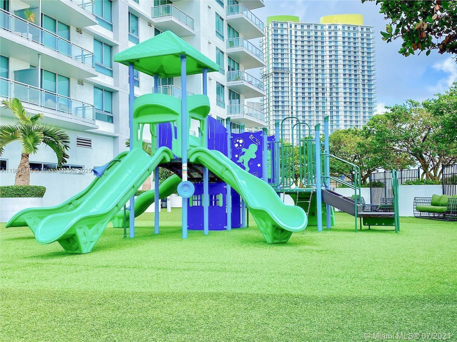 90 SW 3rd St #2401, Miami FL 33130