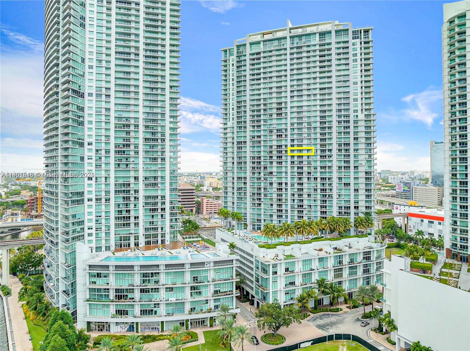 90 SW 3rd St #2401, Miami FL 33130