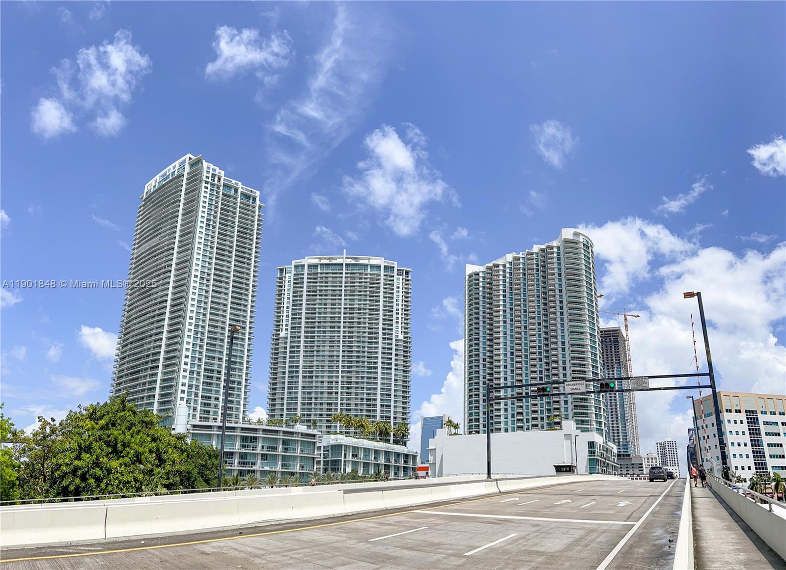 90 SW 3rd St #2401, Miami FL 33130