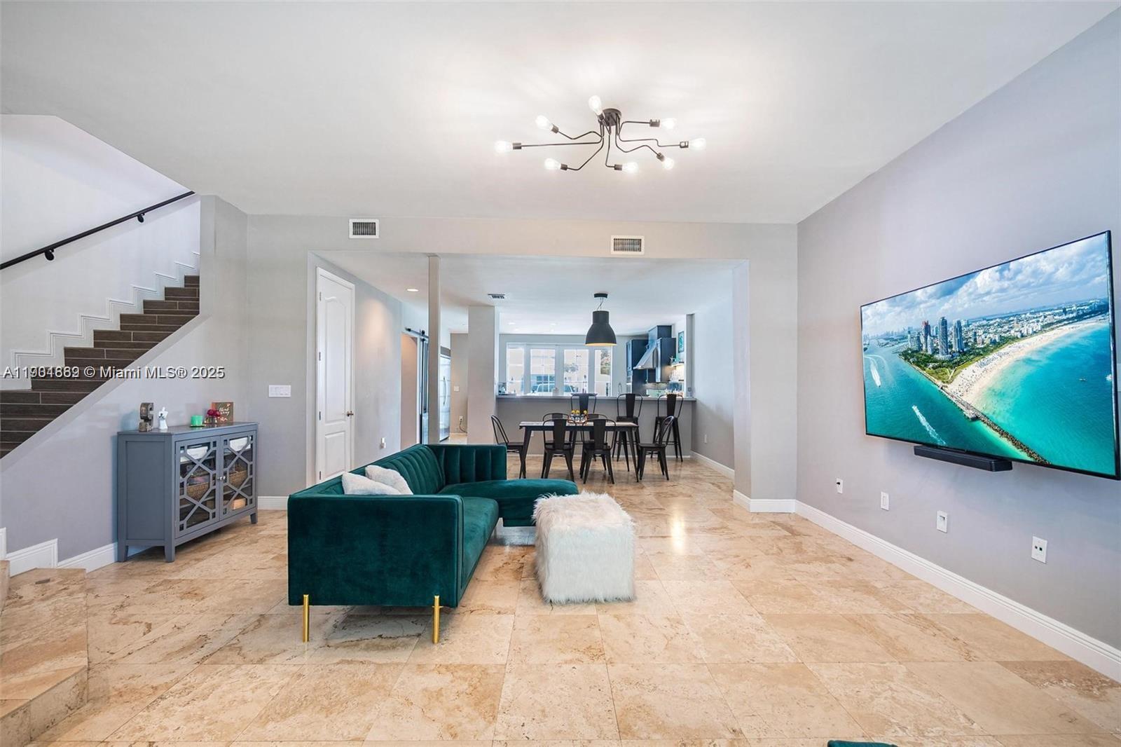 7765 SW 54th Ct #7765, Miami FL 33143