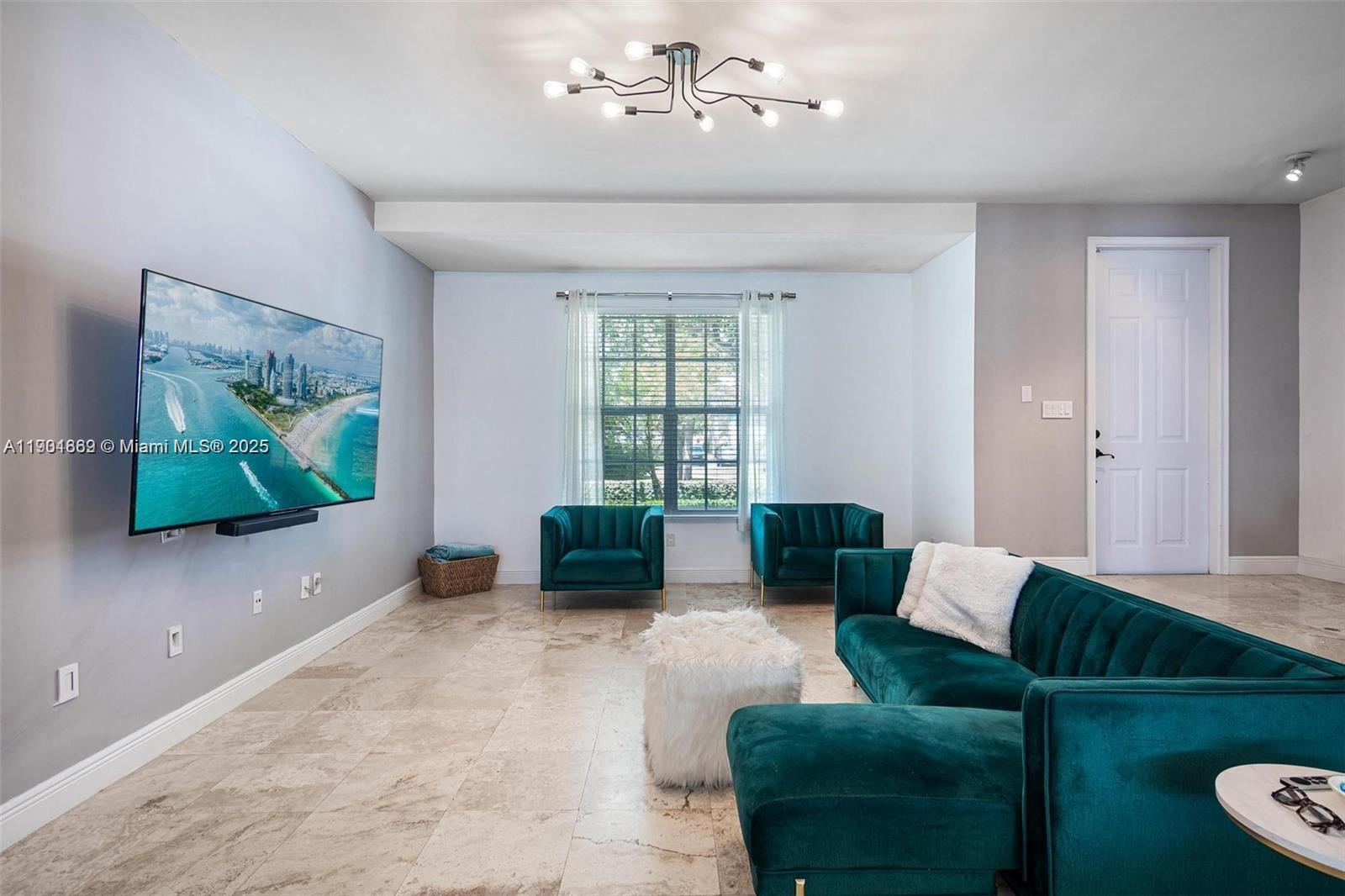 7765 SW 54th Ct #7765, Miami FL 33143