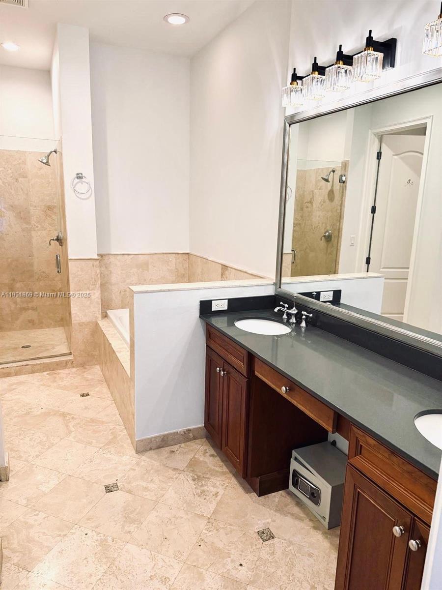 7765 SW 54th Ct #7765, Miami FL 33143