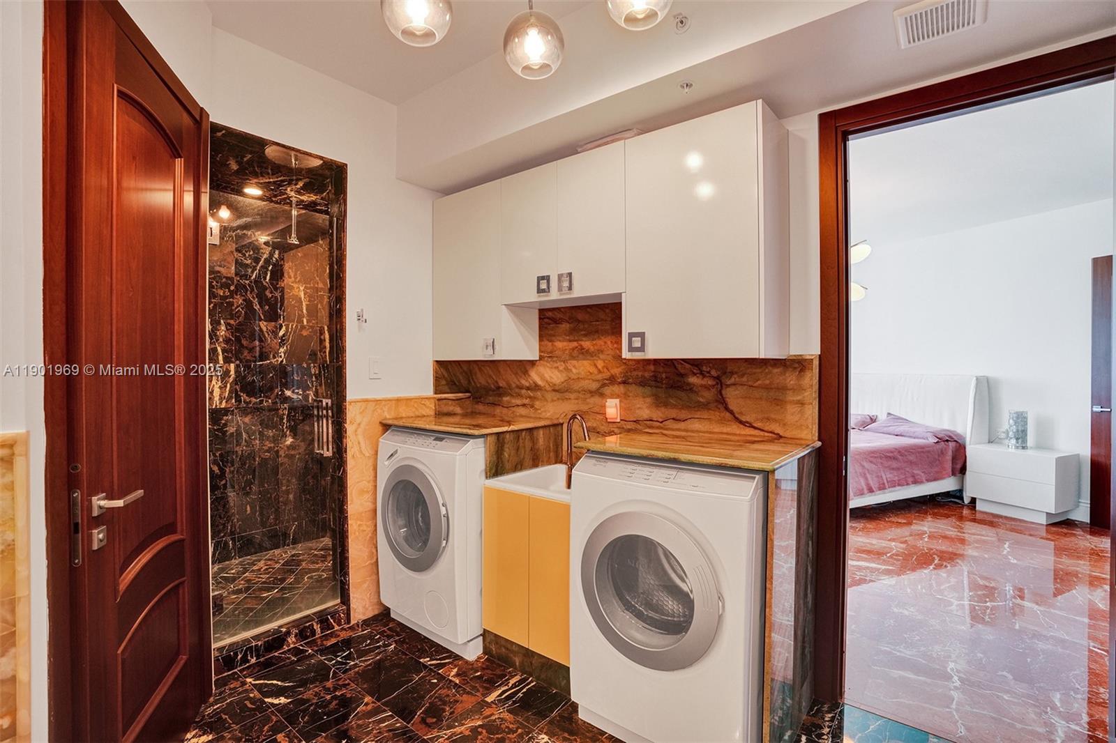 18201 Collins Ave #3809, Sunny Isles Beach FL 33160