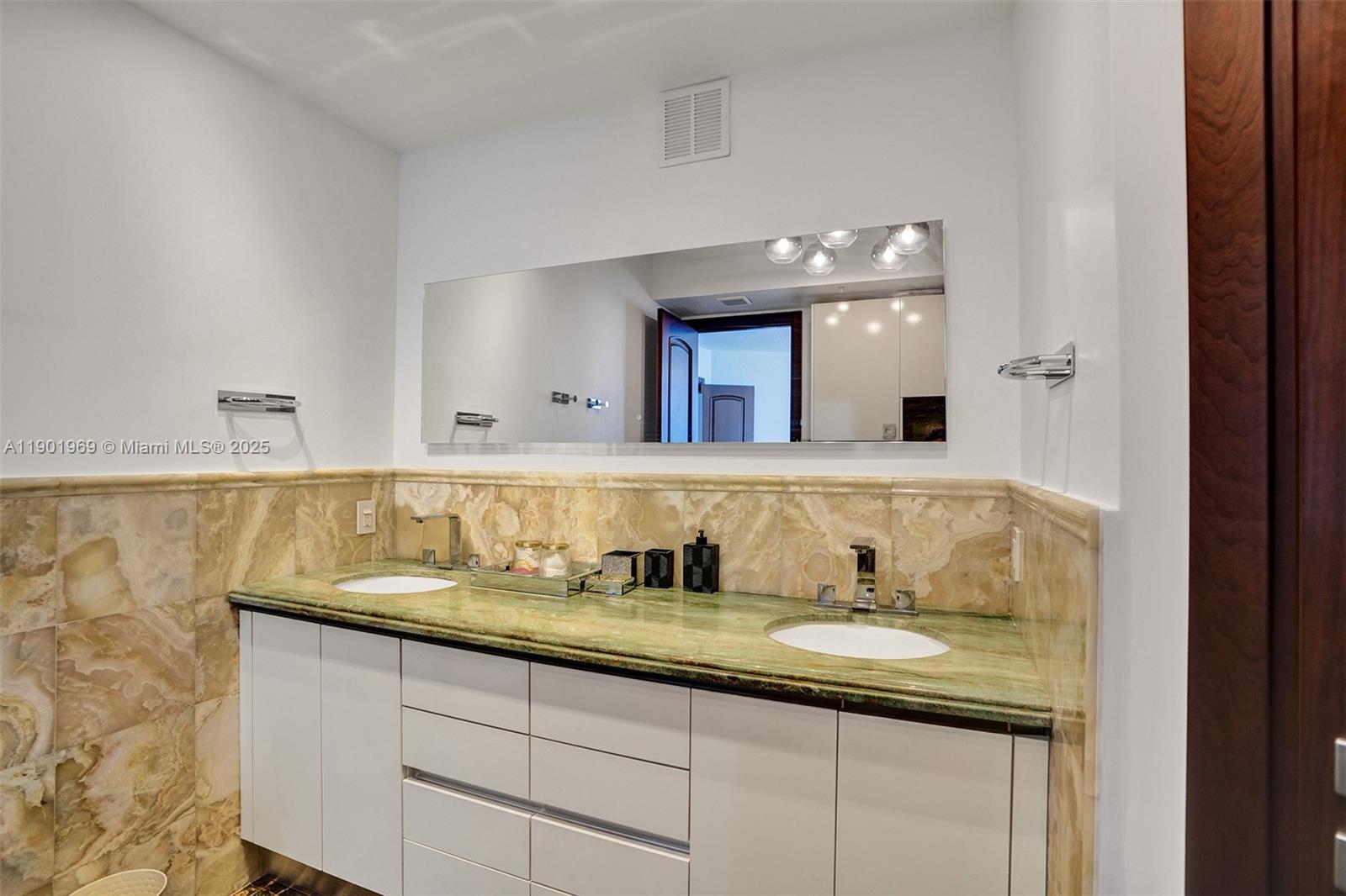 18201 Collins Ave #3809, Sunny Isles Beach FL 33160