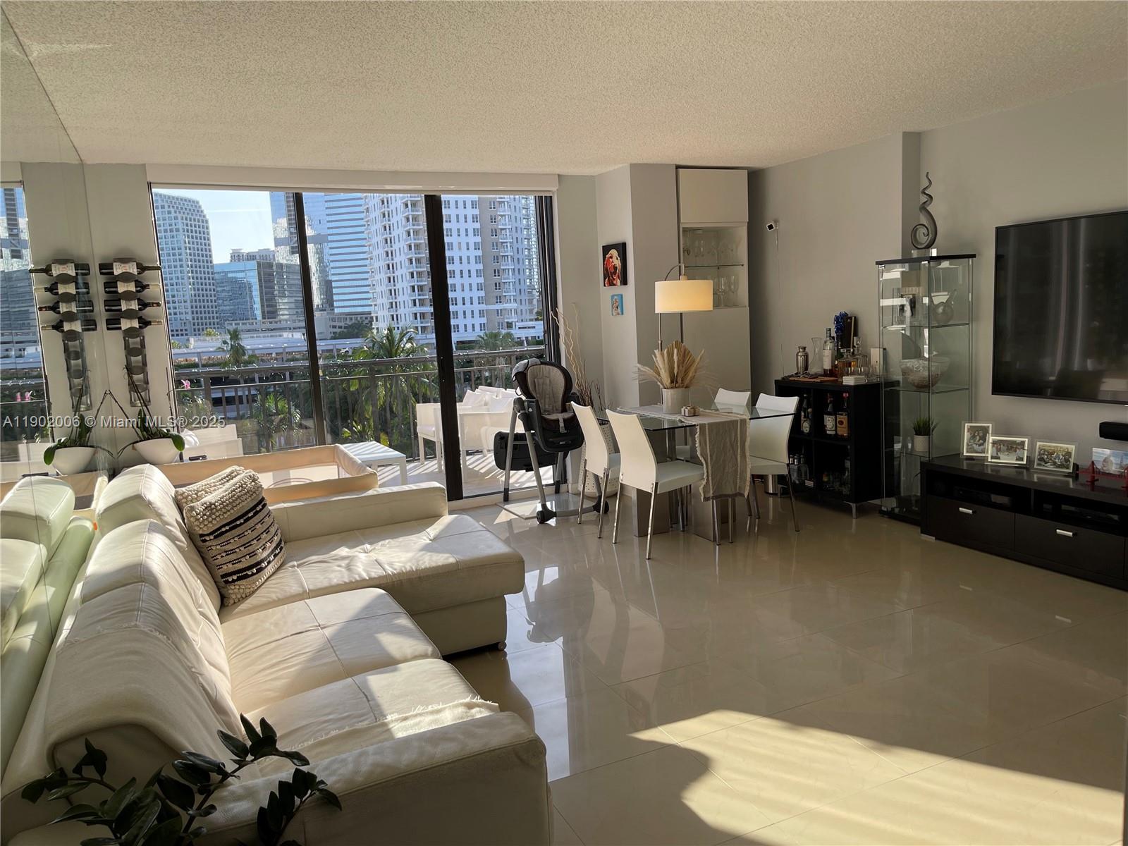 540 Brickell Key Dr #711, Miami FL 33131