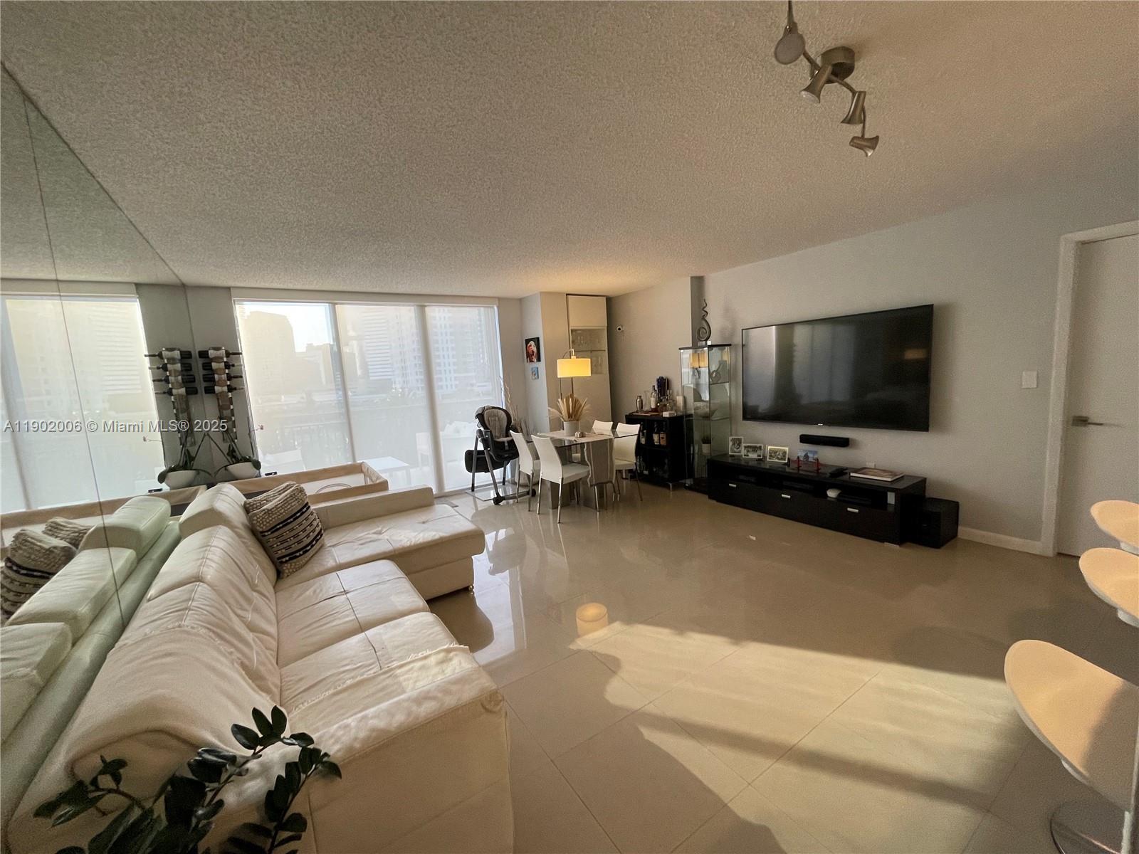 540 Brickell Key Dr #711, Miami FL 33131