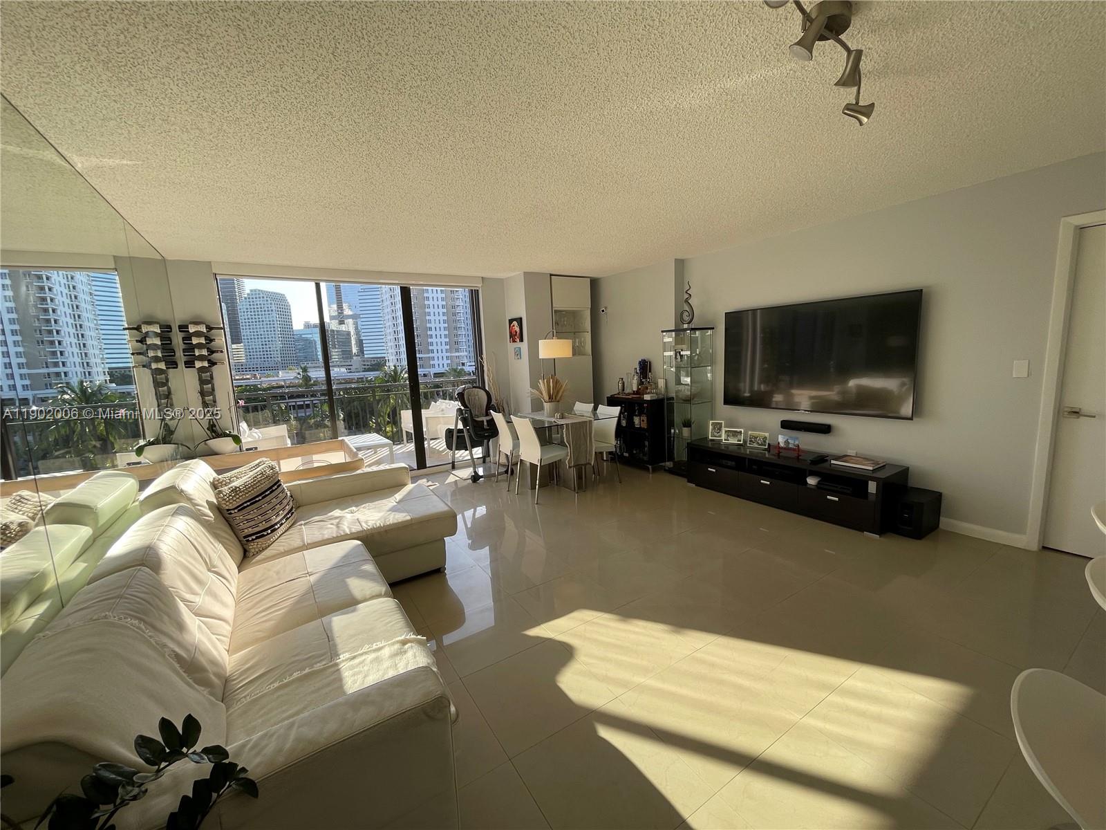 540 Brickell Key Dr #711, Miami FL 33131
