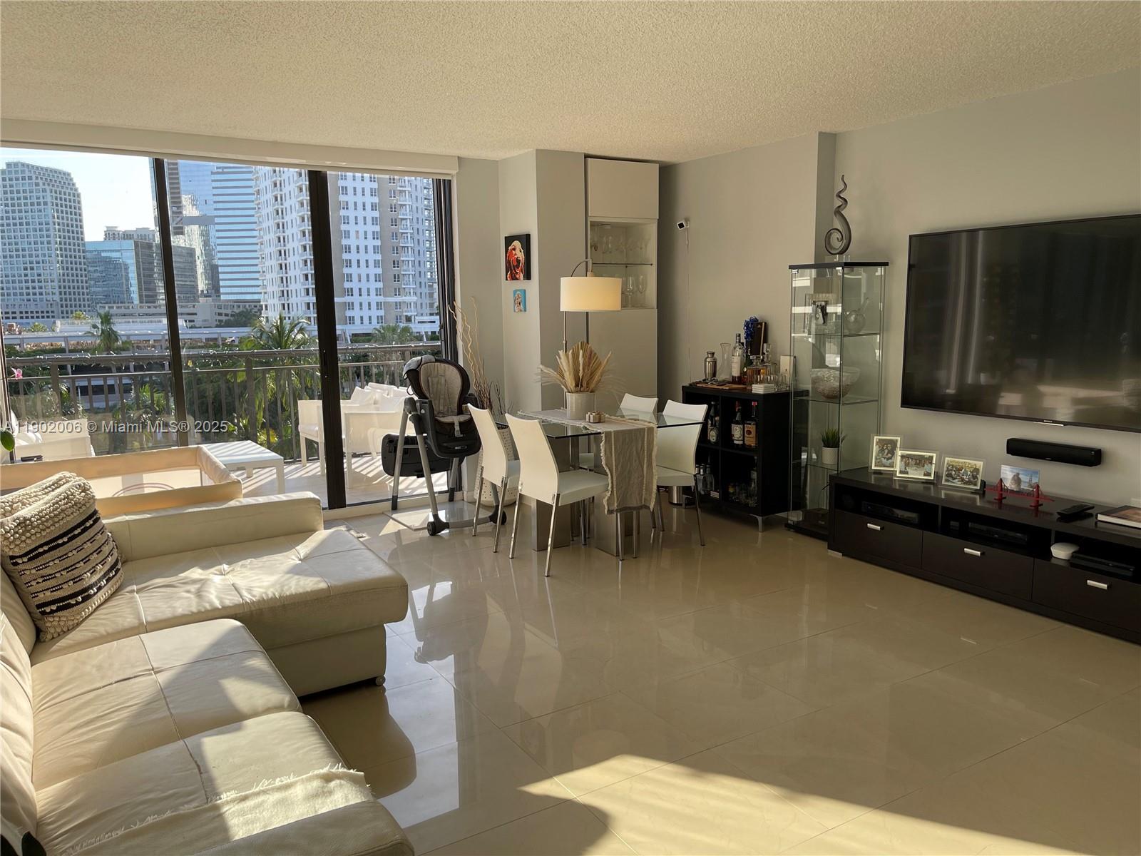 540 Brickell Key Dr #711, Miami FL 33131