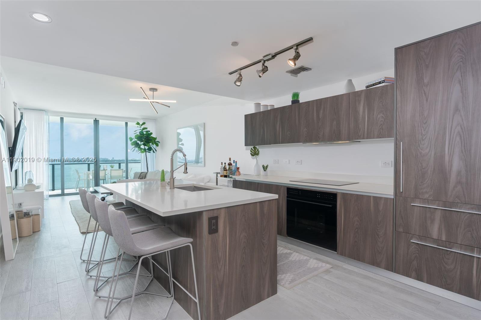 3131 NE 7th Ave #2202, Miami FL 33137