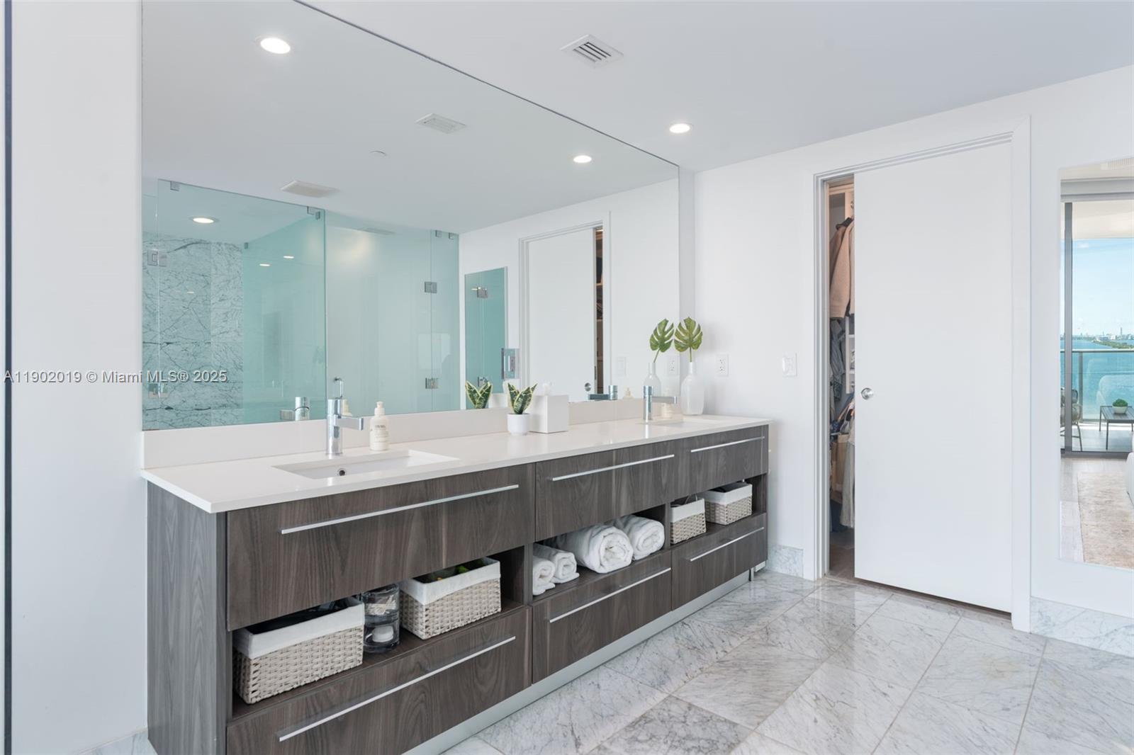 3131 NE 7th Ave #2202, Miami FL 33137