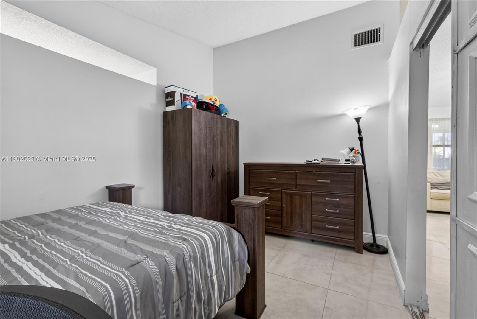 100 Miramar Ave, Royal Palm Beach FL 33411