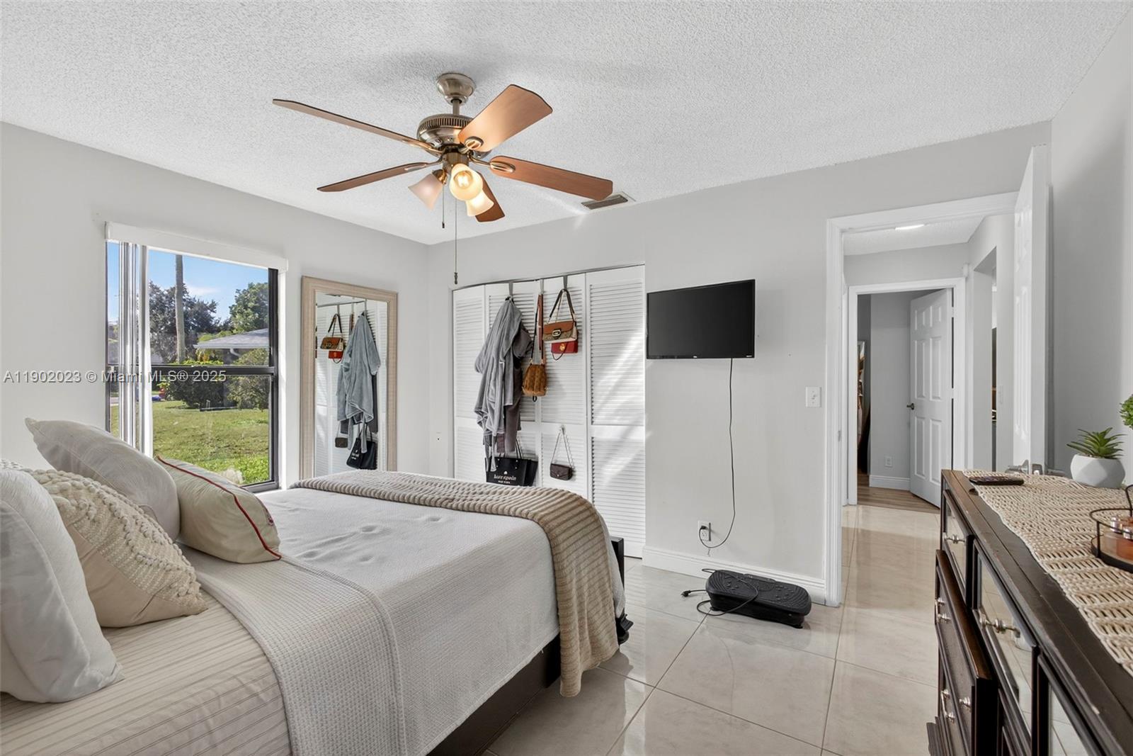 100 Miramar Ave, Royal Palm Beach FL 33411