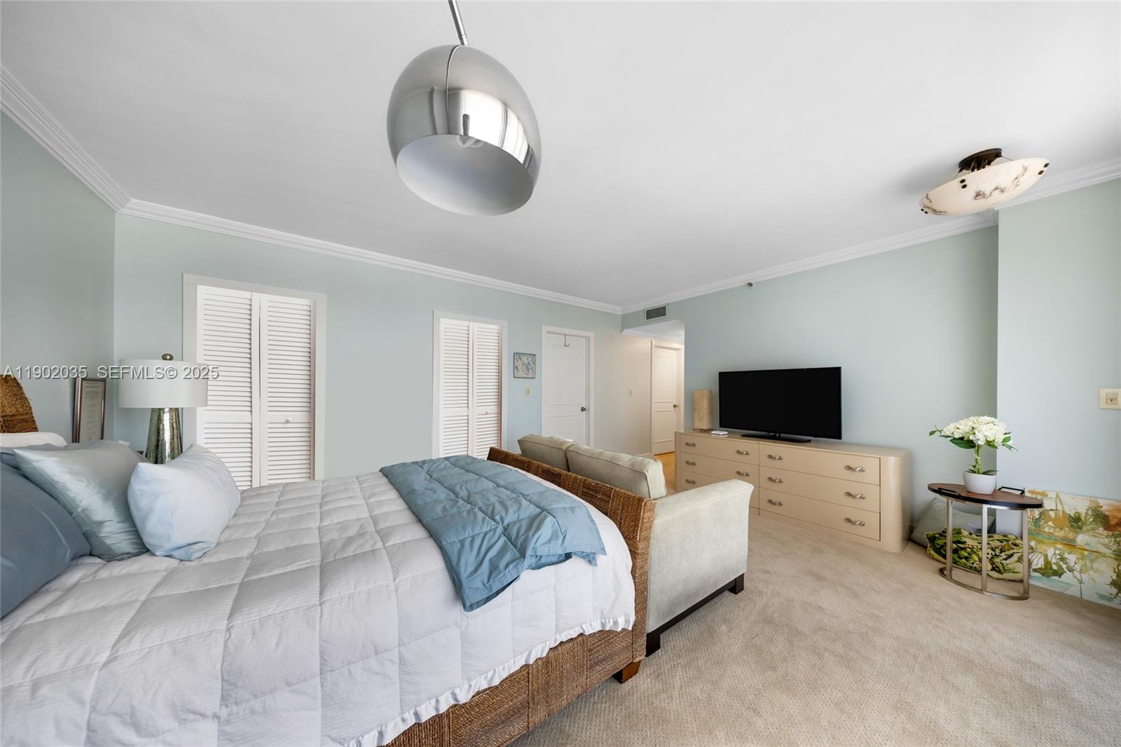 1581 Brickell Ave #2104, Miami FL 33129