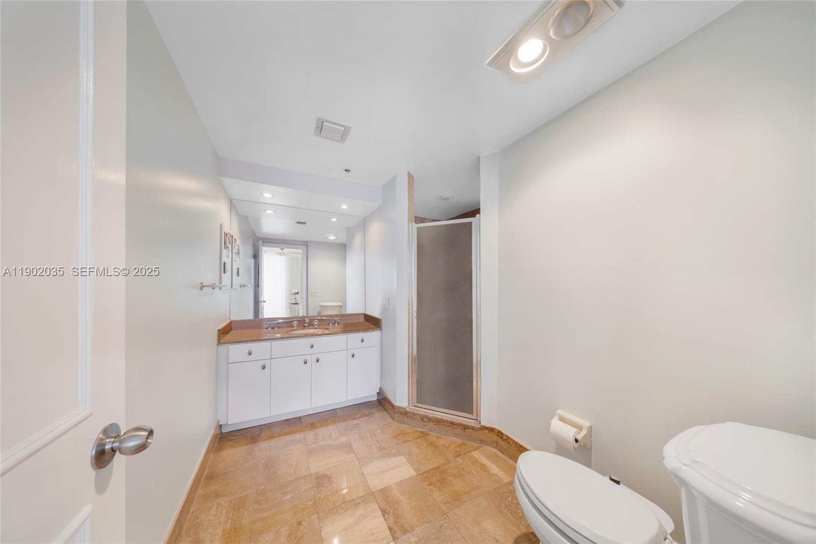 1581 Brickell Ave #2104, Miami FL 33129