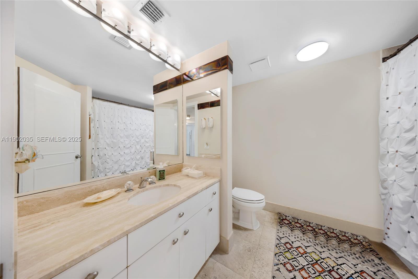 1581 Brickell Ave #2104, Miami FL 33129