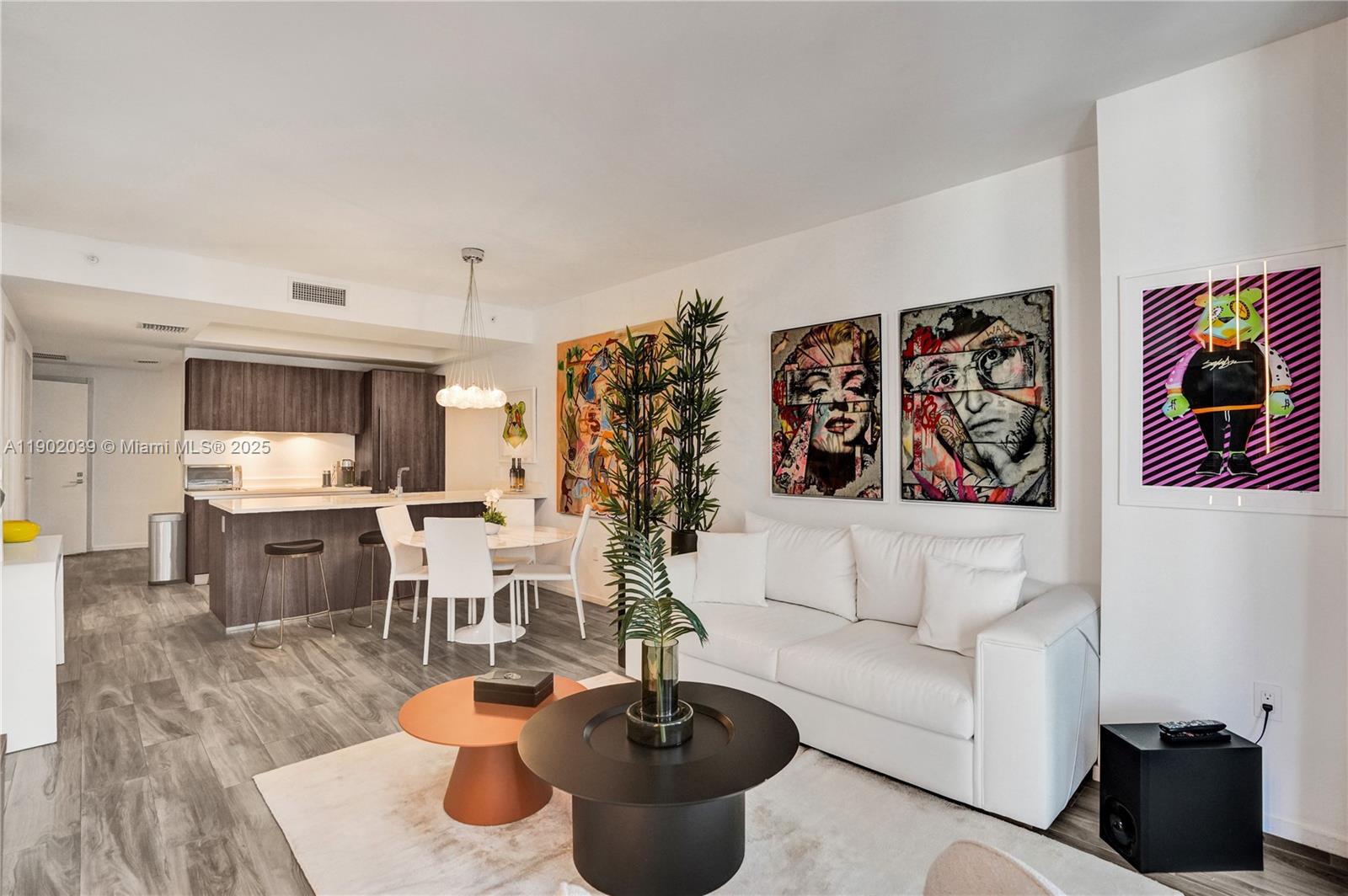 801 S Miami Ave #2107, Miami FL 33130