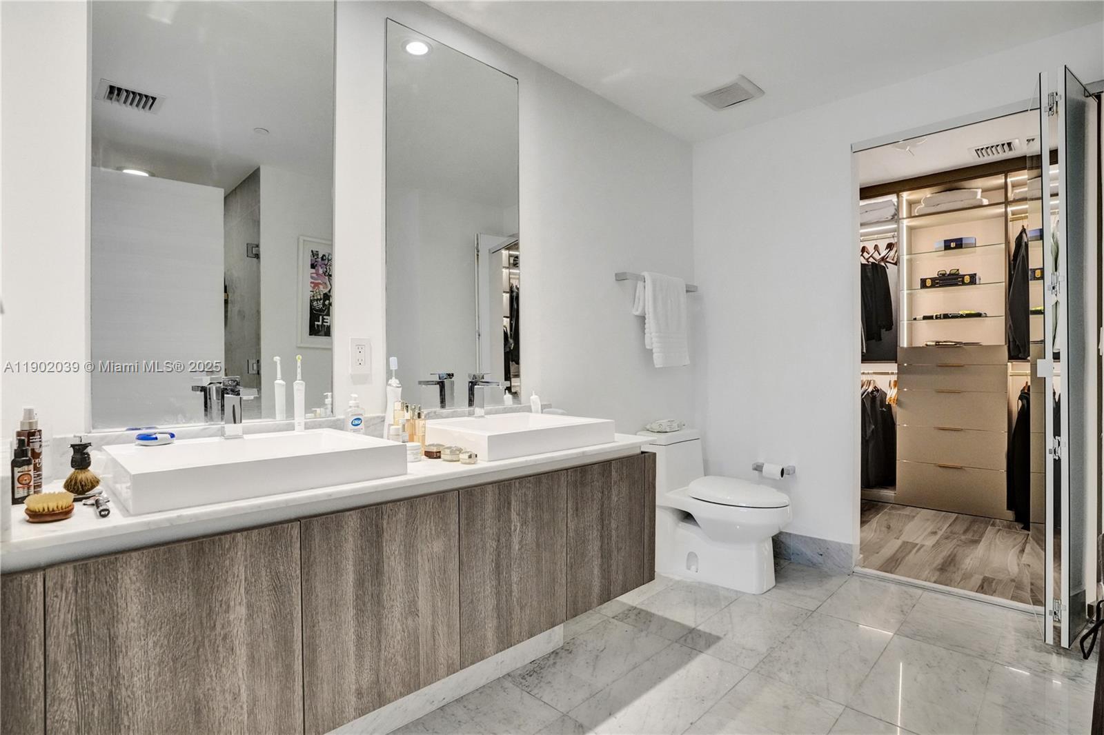 801 S Miami Ave #2107, Miami FL 33130