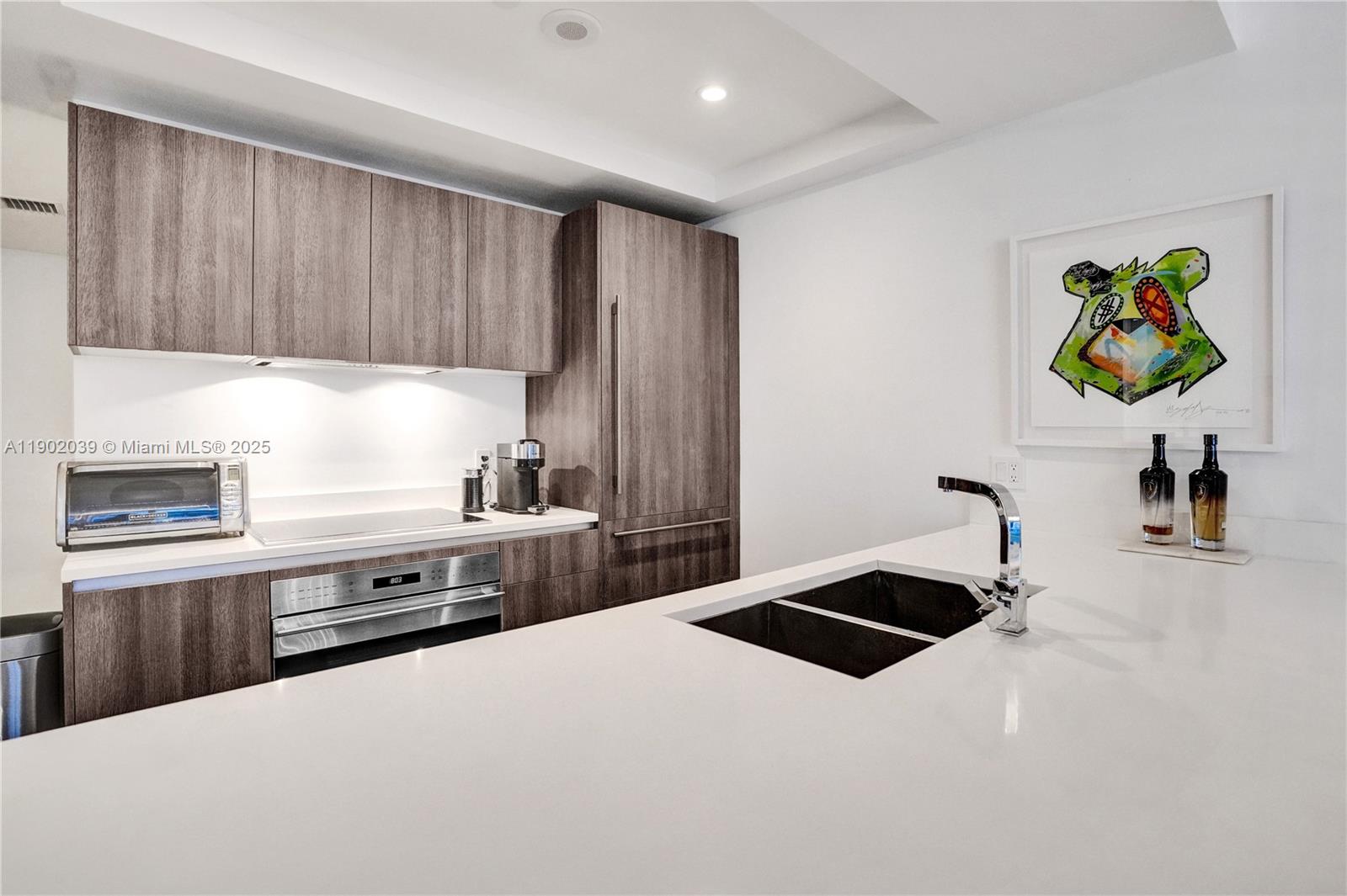 801 S Miami Ave #2107, Miami FL 33130