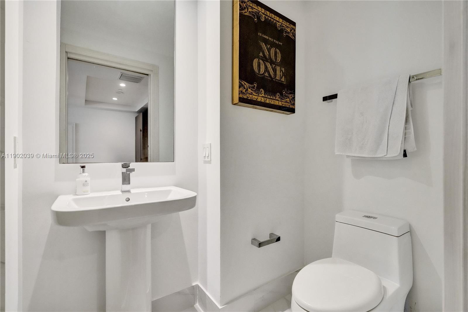 801 S Miami Ave #2107, Miami FL 33130