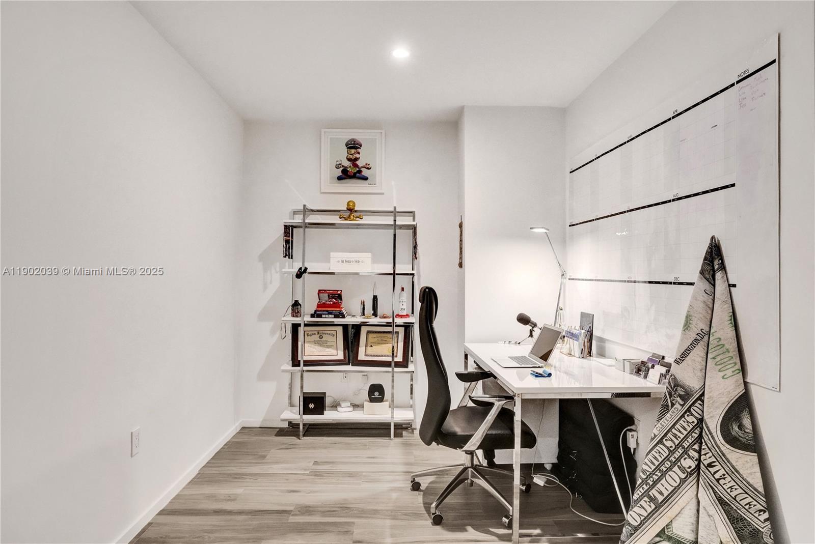 801 S Miami Ave #2107, Miami FL 33130