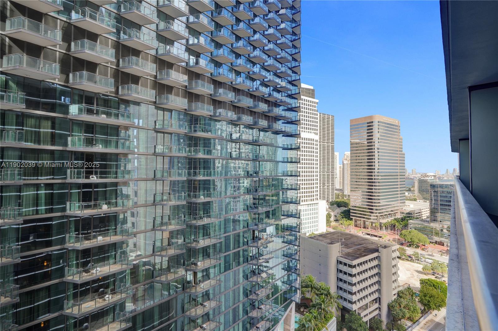 801 S Miami Ave #2107, Miami FL 33130