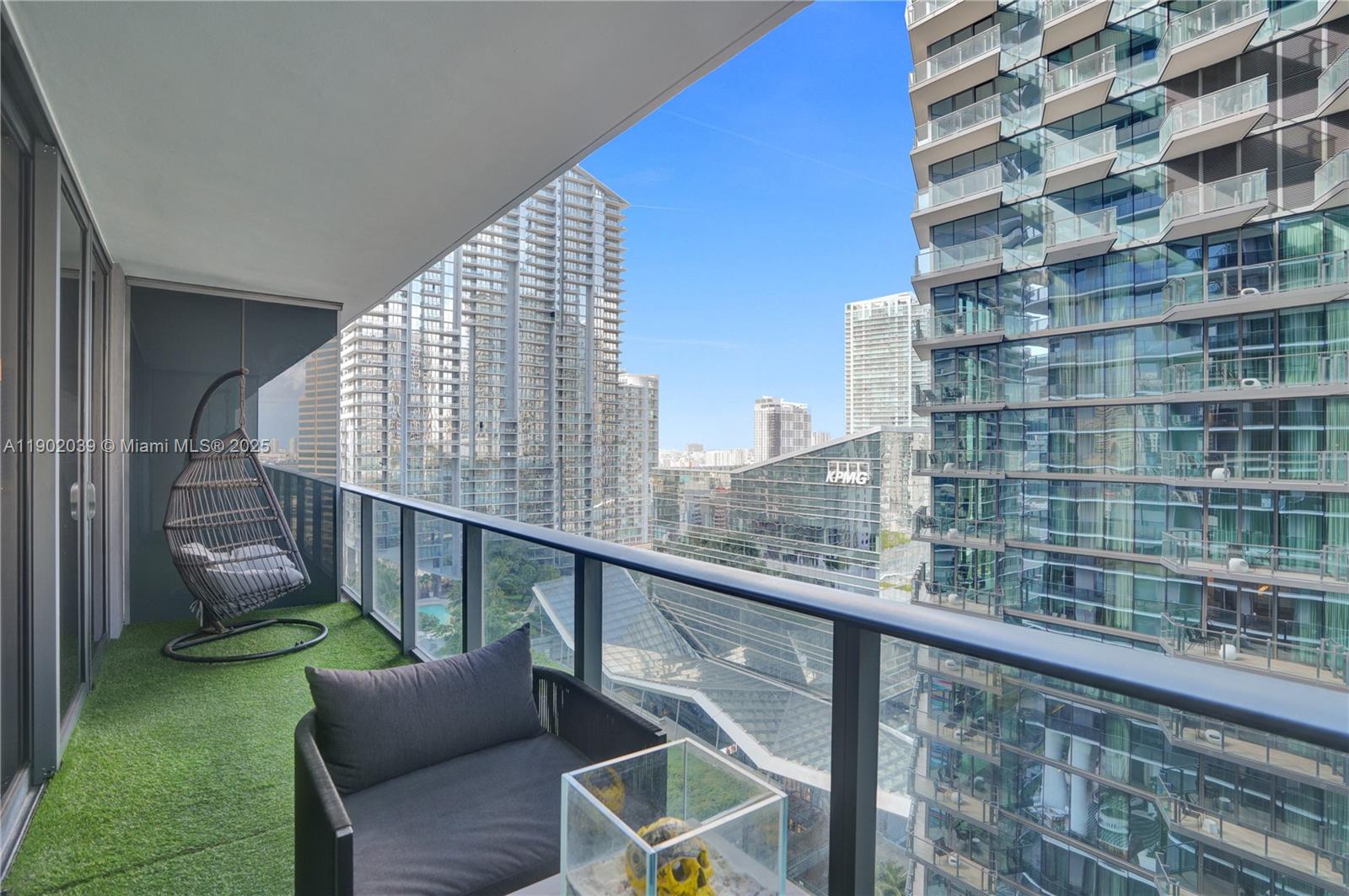 801 S Miami Ave #2107, Miami FL 33130