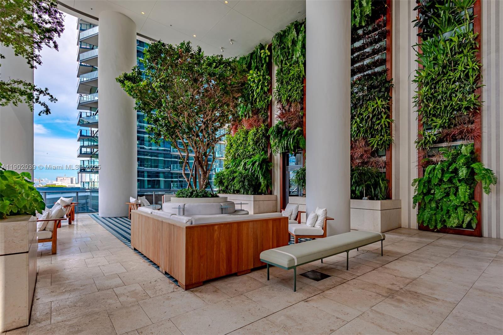 801 S Miami Ave #2107, Miami FL 33130