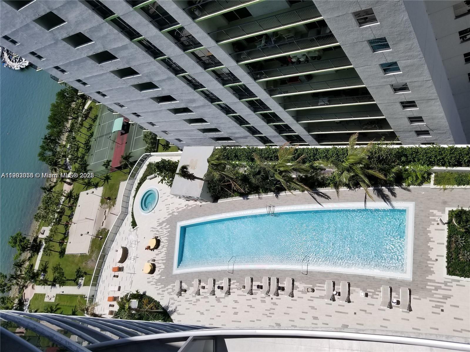 488 NE 18 ST #2506, Miami FL 33132