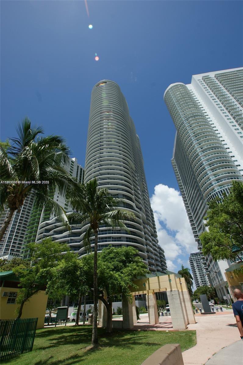 488 NE 18 ST #2506, Miami FL 33132