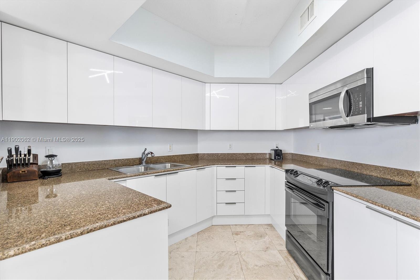 16699 Collins Ave #2301, Sunny Isles Beach FL 33160