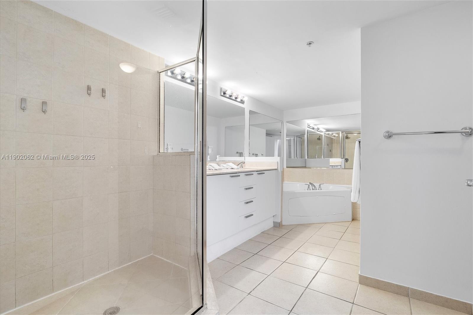 16699 Collins Ave #2301, Sunny Isles Beach FL 33160