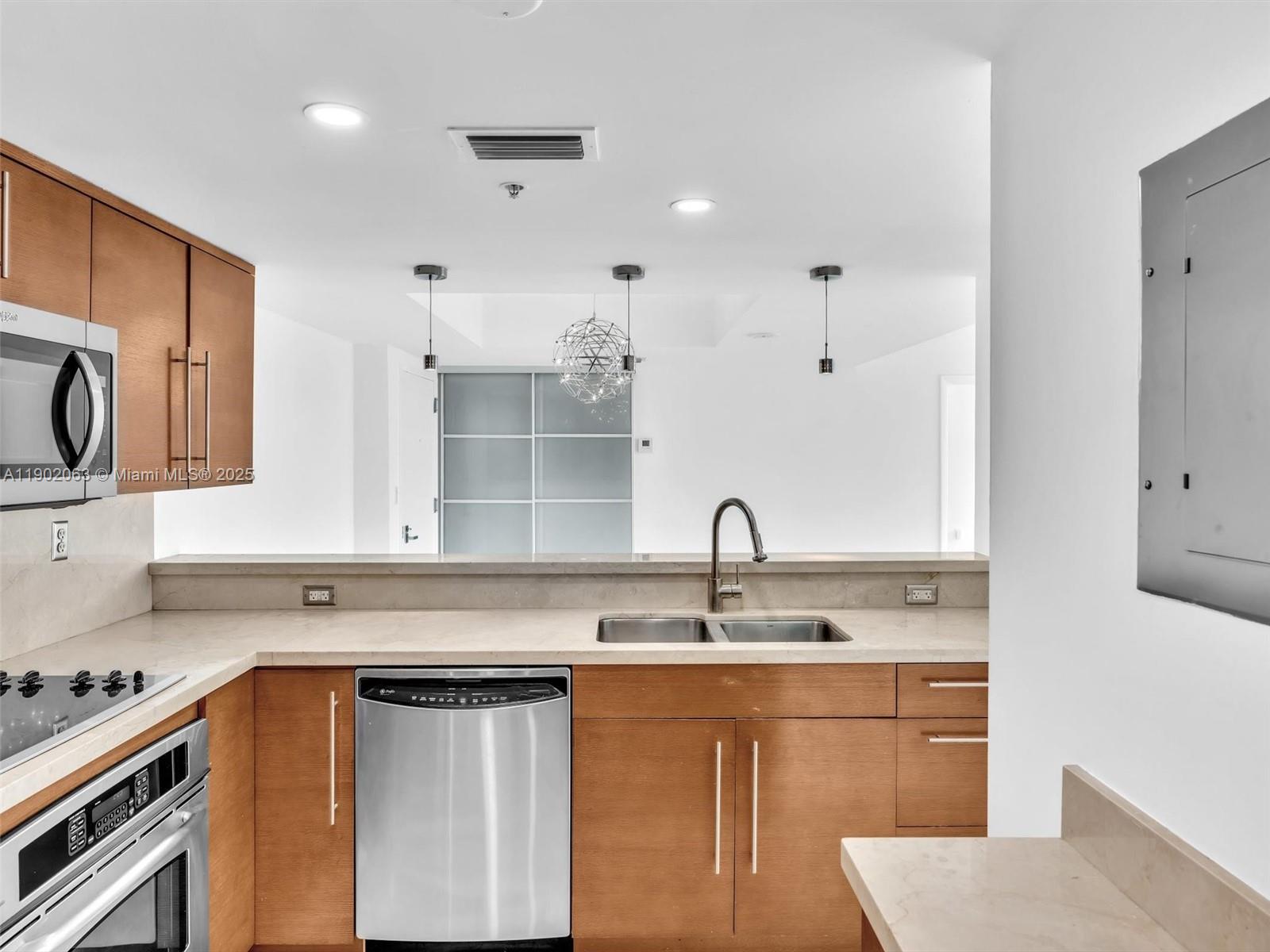 650 West Ave #3003, Miami Beach FL 33139