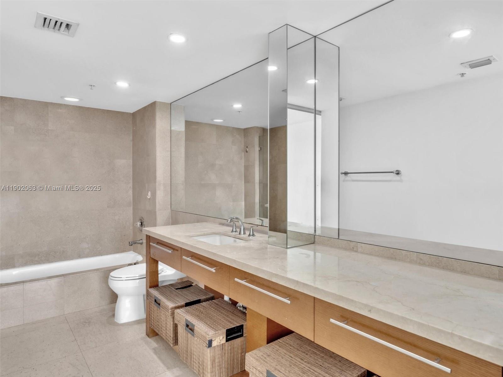 650 West Ave #3003, Miami Beach FL 33139