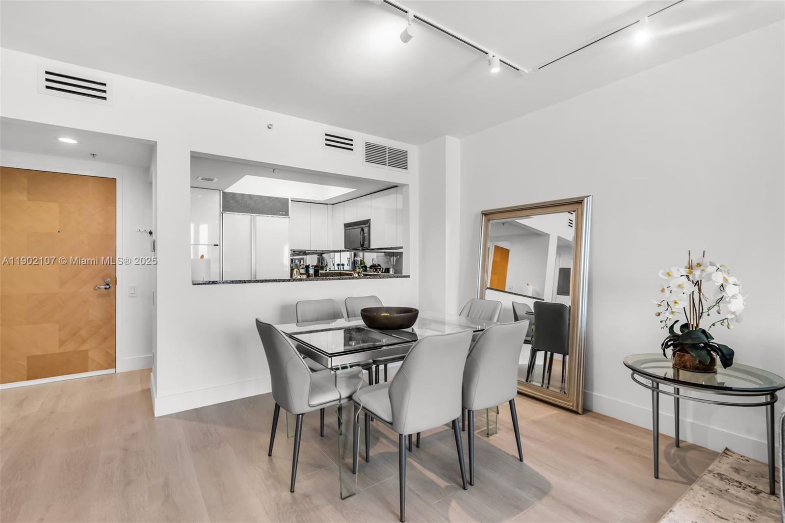 1500 Ocean Dr #1109, Miami Beach FL 33139