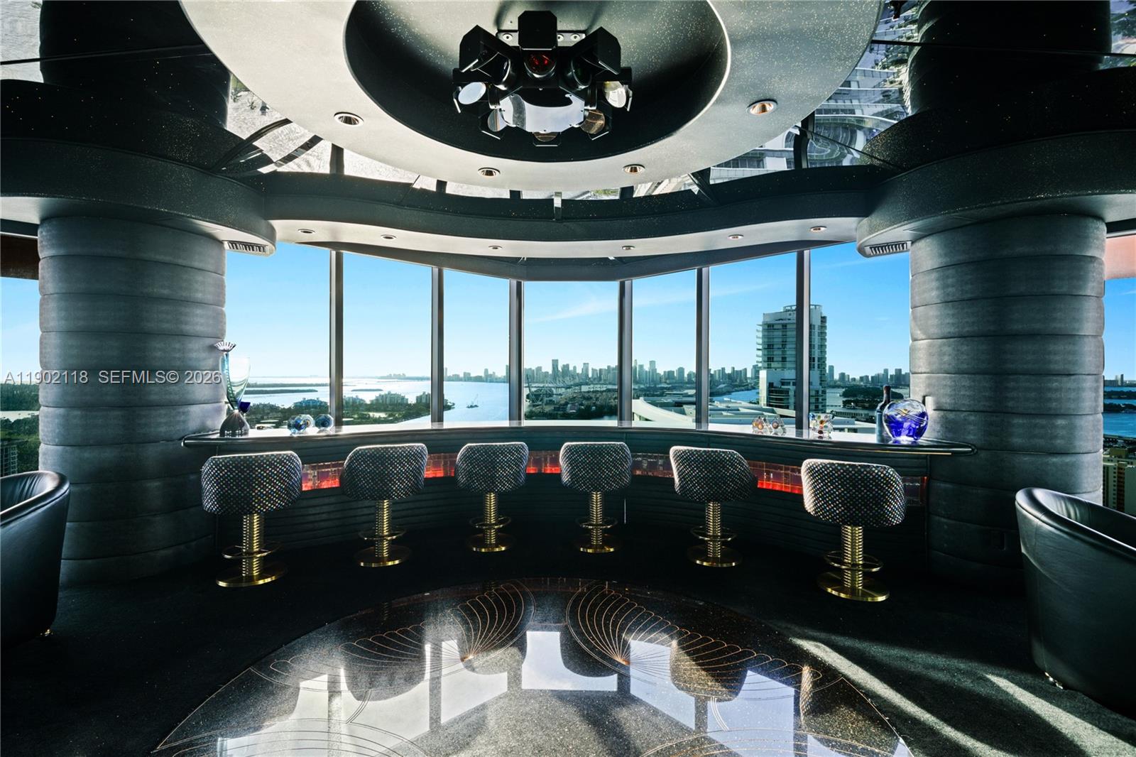 300 S Pointe Dr #TH 3103, Miami Beach FL 33139